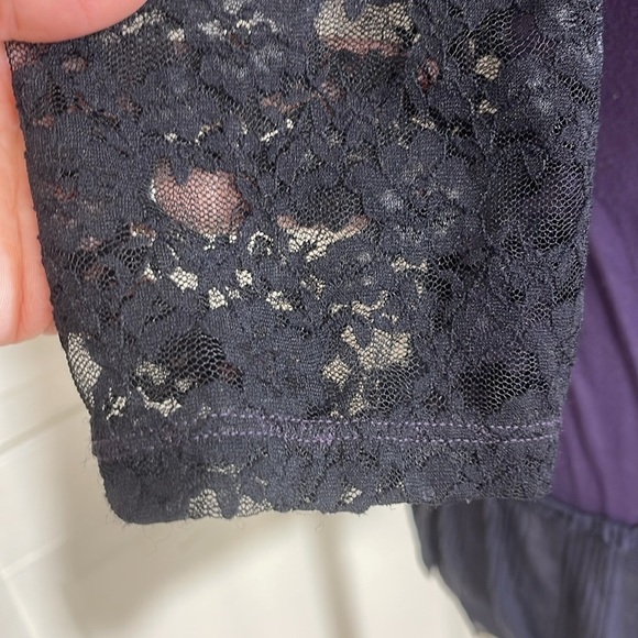 FREE PEOPLE Women’s Purple With Black Lace & Ruffle Boho Top Blouse Size Small - Picture 4 of 10